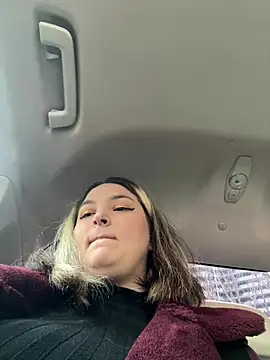 Snapshot of KateBurlesk chatting on 03-01-26, 08:03 KateBurlesk online show from 03-01-26, 08:03