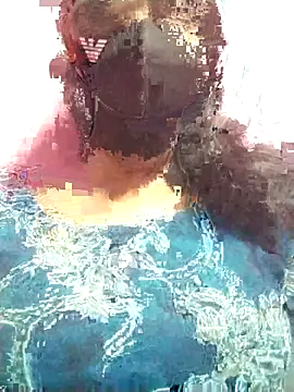 Snapshot of honeygirl6996 chatting on 12-20-25, 06:49 honeygirl6996 online show from 12-20-25, 06:49