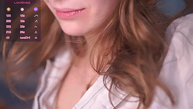 Snapshot of AmillyGile chatting on 12-17-25, 06:46 AmillyGile online show from 12-17-25, 06:46