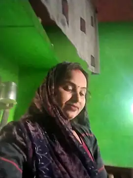 Pooja hote online show from 11-25-25, 03:18