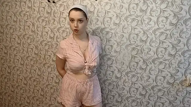 Snapshot of Lilidreamsy chatting on 01-13-26, 09:13 Lilidreamsy online show from 01-13-26, 09:13