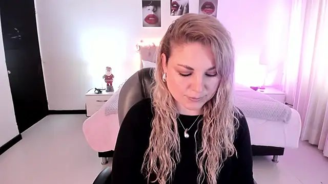 Violeta Hotter online show from 11-27-25, 11:21