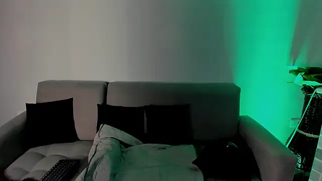 DAKOTA SAKURA online show from 01-08-26, 12:11