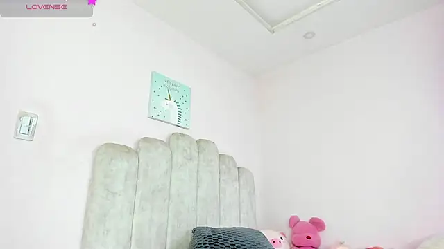 Snapshot of paula_cosiio chatting on 01-08-26, 01:17 paula cosiio online show from 01-08-26, 01:17