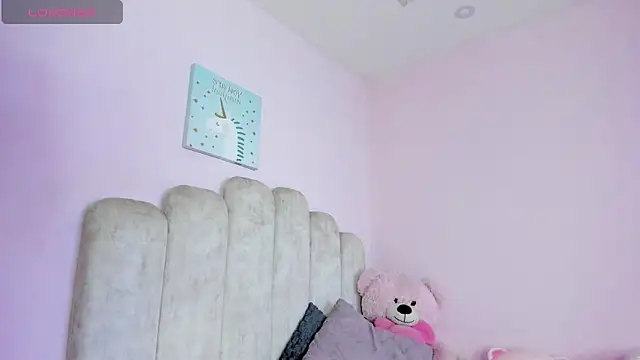 Snapshot of paula_cosiio chatting on 01-15-26, 01:14 paula cosiio online show from 01-15-26, 01:14