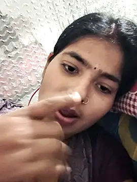 pihu 7018 online show from 11-22-25, 05:45