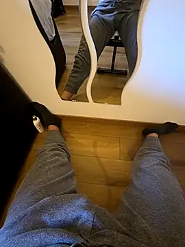 Mick-22 online show from 11-28-25, 10:15