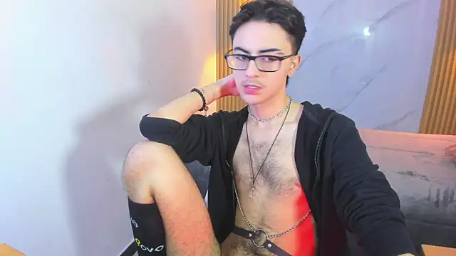 Im Dayros online show from 12-15-25, 03:34