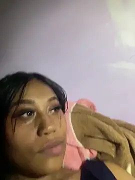 Snapshot of thalia_nichols chatting on 02-13-26, 06:02 thalia nichols online show from 02-13-26, 06:02