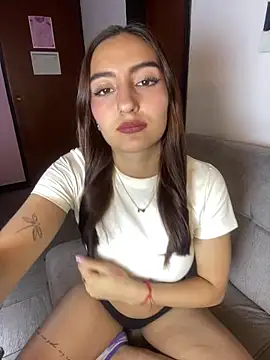 ZoeJohnson Pink online show from 02-07-26, 08:28