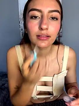 ZoeJohnson Pink online show from 12-15-25, 04:24