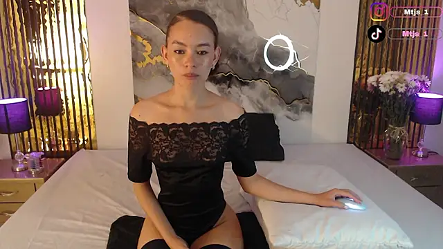 MiticaBrennet  online show from 02-21-26, 06:15