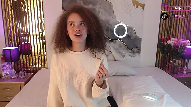 MiticaBrennet  online show from 03-19-26, 04:01