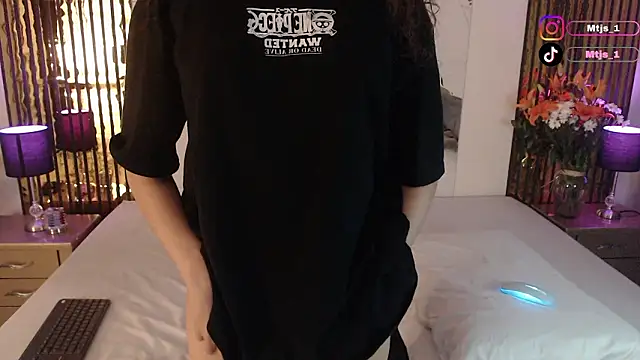 MiticaBrennet  online show from 03-04-26, 04:31