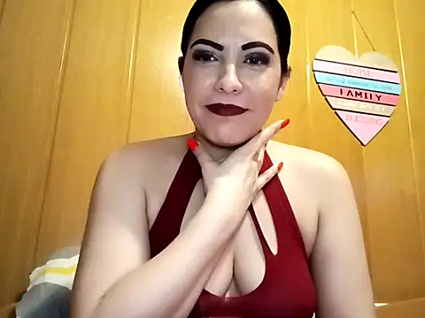 Snapshot of Morena_ojazos_travieza-39 chatting on 02-06-26, 01:23 Morena ojazos travieza-39 online show from 02-06-26, 01:23
