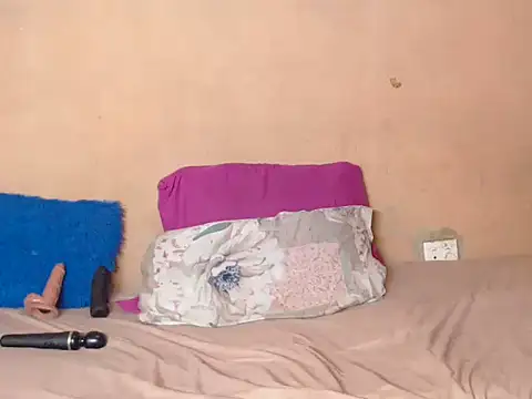 BlackPearlxxo online show from 02-23-26, 12:01