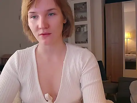 Snapshot of CatchVi chatting on 04-07-26, 06:32 CatchVi online show from 04-07-26, 06:32