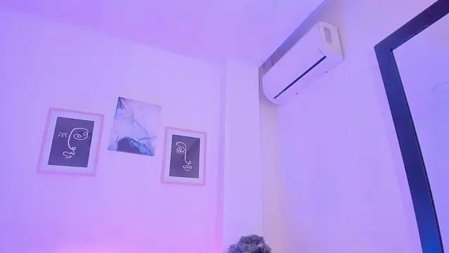 alejandrarojas  online show from 04-06-26, 12:28