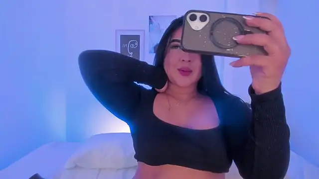 alejandrarojas  online show from 04-28-26, 12:53