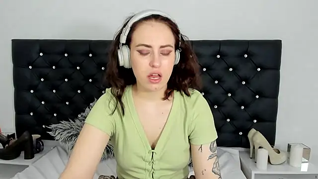 Snapshot of RubyBigBoobs chatting on 02-22-26, 02:41 RubyBigBoobs online show from 02-22-26, 02:41