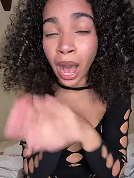 Kiki hammyy online show from 03-29-26, 08:21