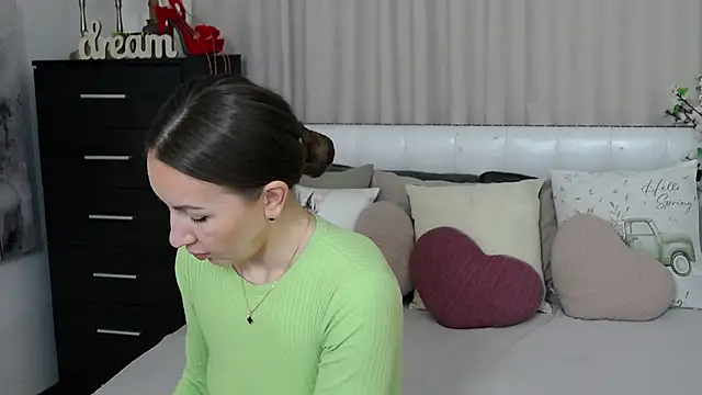 Brandy Gem online show from 04-14-26, 06:40