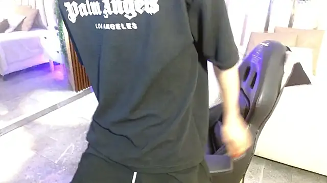 kaelwolf tay online show from 11-25-25, 07:47