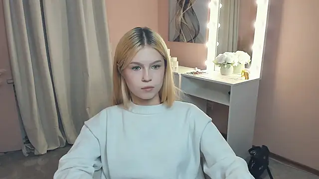 CleoraSlyter online show from 11-24-25, 03:34