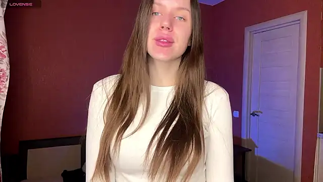 SanoraVillnave online show from 02-12-26, 07:02