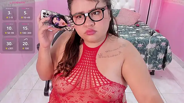 Snapshot of Danna_Keys chatting on 05-09-26, 05:49 Danna Keys online show from 05-09-26, 05:49