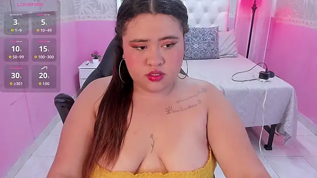 Snapshot of Danna_Keys chatting on 05-12-26, 11:33 Danna Keys online show from 05-12-26, 11:33