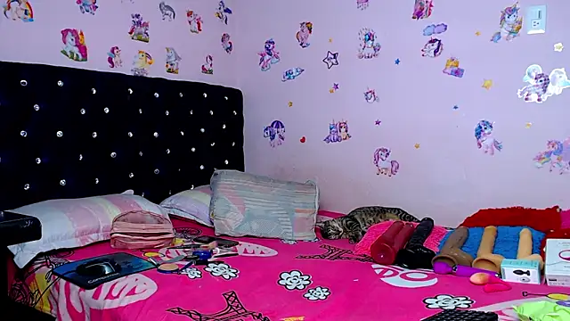 Snapshot of ShantalTsFox chatting on 03-01-26, 04:01 ShantalTsFox online show from 03-01-26, 04:01