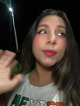 Snapshot of Catalina_ramos chatting on 06-19-26, 05:02 Catalina ramos online show from 06-19-26, 05:02
