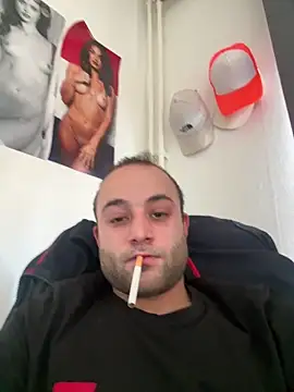 Snapshot of klkmam chatting on 02-15-26, 10:47 klkmam online show from 02-15-26, 10:47