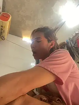 meganmeo online show from 04-12-26, 06:16