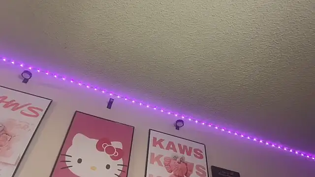 Snapshot of seductivefreak7 chatting on 11-29-25, 08:36 seductivefreak7 online show from 11-29-25, 08:36