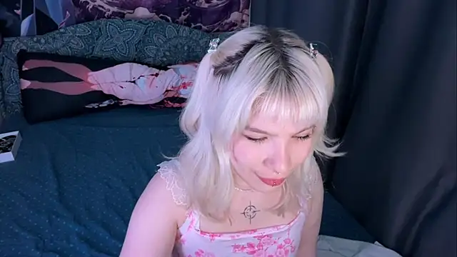 LolaDollyMur online show from 12-15-25, 07:09