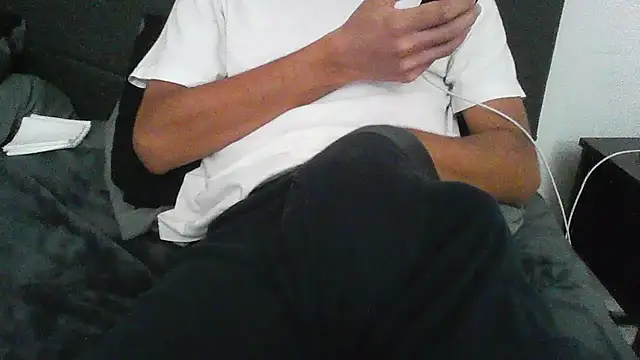 latinman7944 online show from 04-22-26, 05:36