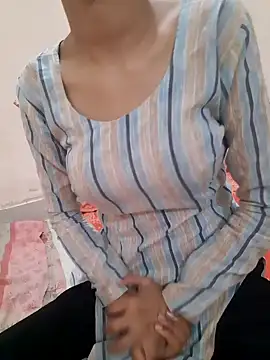 Snapshot of Alpee_kumri chatting on 02-02-26, 06:29 Alpee kumri online show from 02-02-26, 06:29