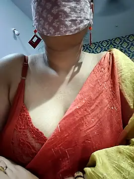 Here maya online show from 03-06-26, 06:25