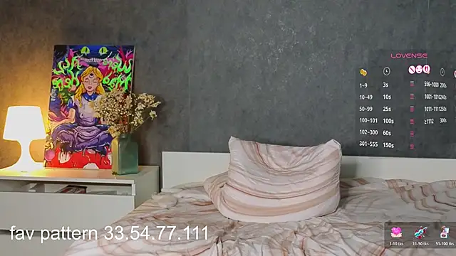 Snapshot of maddykatesshow chatting on 04-14-26, 01:54 maddykatesshow online show from 04-14-26, 01:54