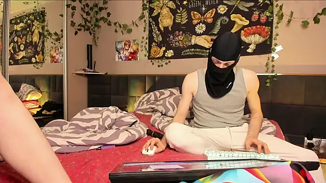 loveviver online show from 12-15-25, 02:28