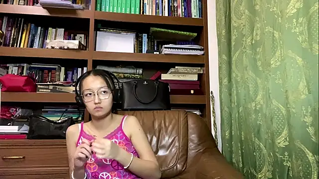 LinaClous online show from 01-08-26, 04:13