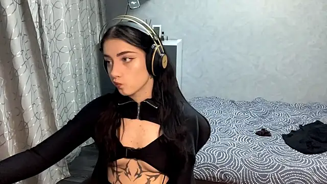 Meowluly online show from 11-23-25, 09:25