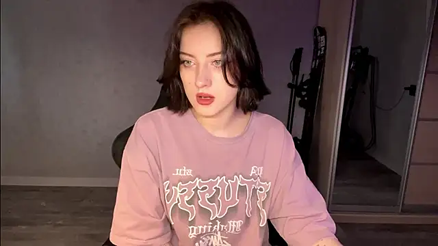 Meowluly online show from 03-24-26, 10:21