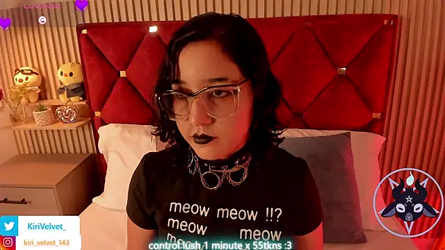Kiri Velvet online show from 05-28-26, 08:04