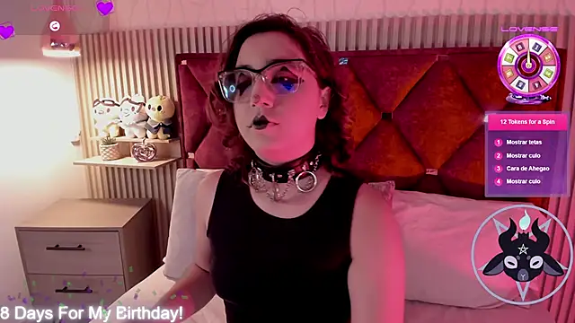 Kiri Velvet online show from 05-05-26, 07:50