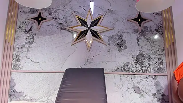 ZoeCollin online show from 02-02-26, 07:24