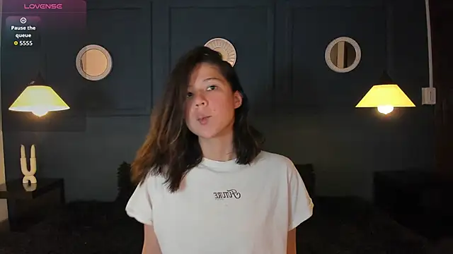 Skyy bloom online show from 03-11-26, 01:38