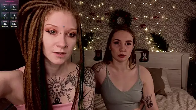 BobbieNibbe online show from 12-21-25, 01:08